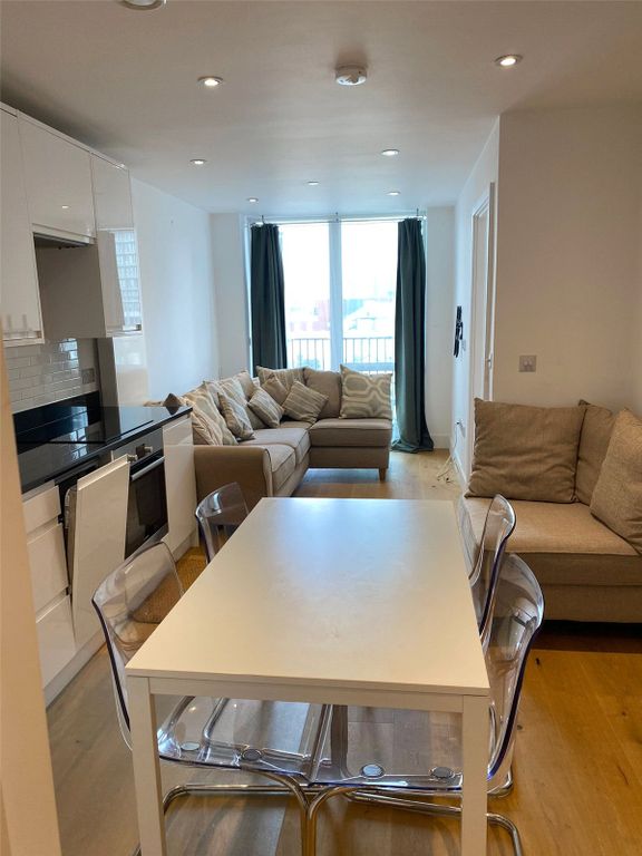 Property photo 3 of 6 Picture No. 01