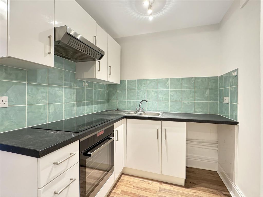 Property photo 3 of 6 Img (19).Jpg