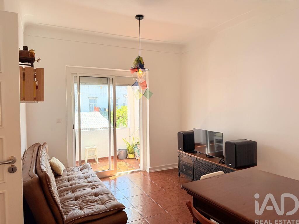 Property photo 2 of 37