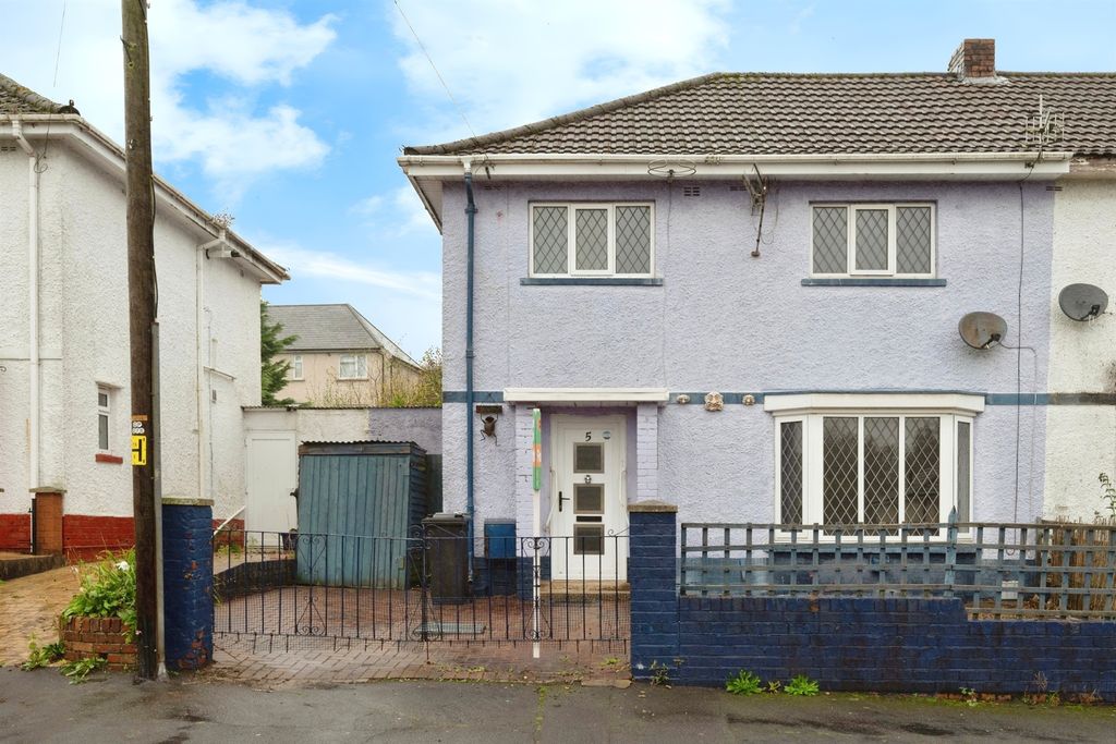 Property photo 2 of 17
