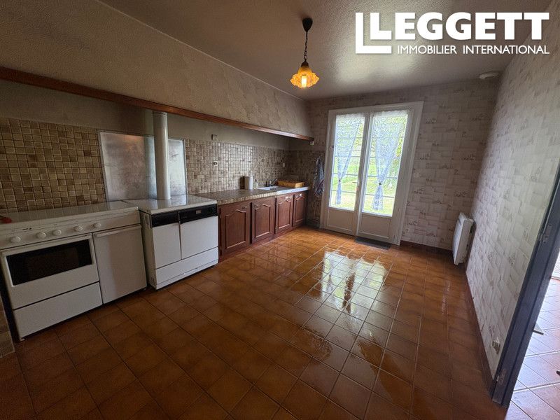 Property photo 2 of 10