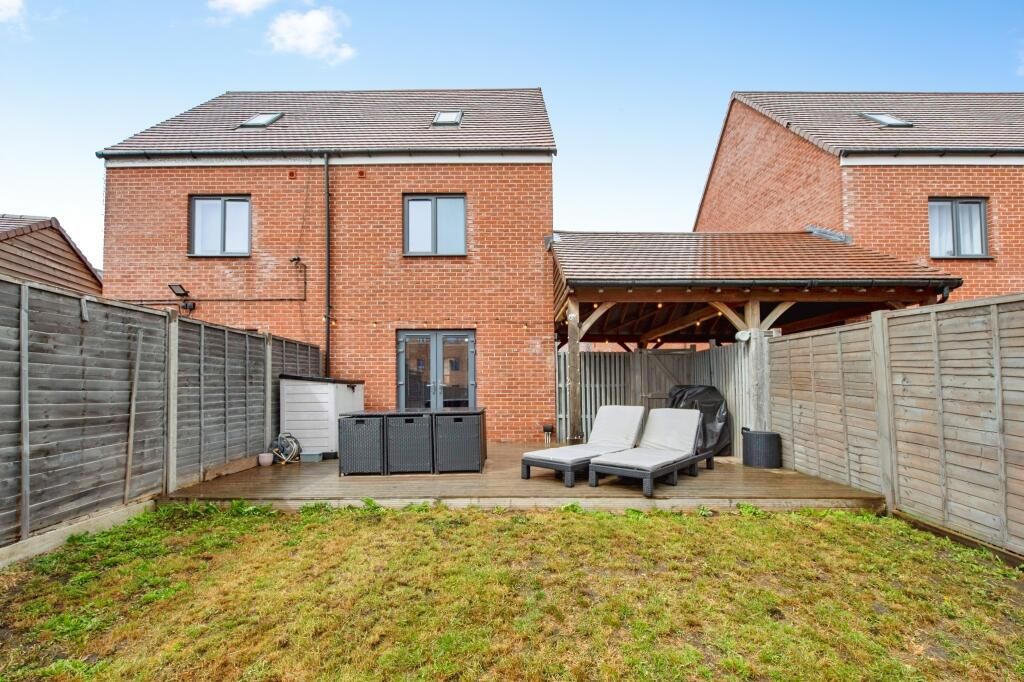Property photo 3 of 18