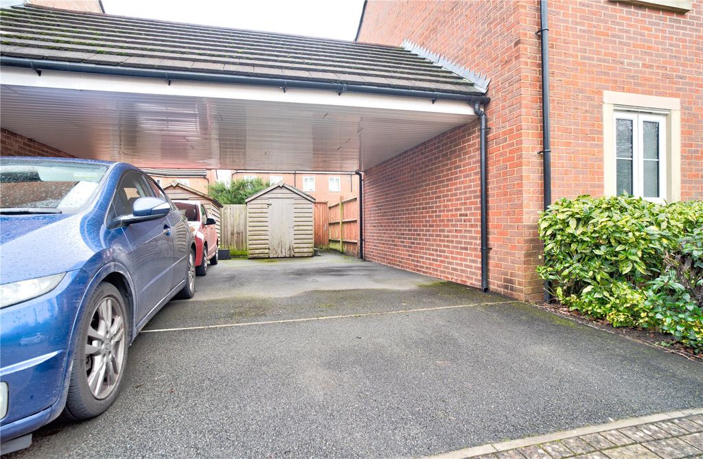 Property photo 2 of 12 Car Port