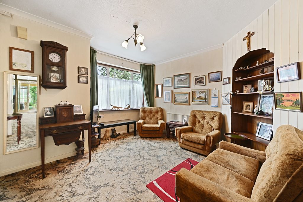 Property photo 3 of 13 11