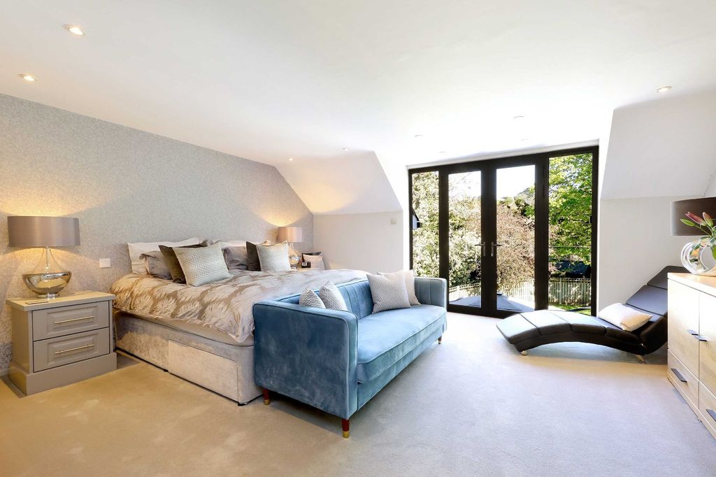 Additional image 14 of 4 bed detached house for saleLower Cookham Road, Maidenhead, Berkshire SL6