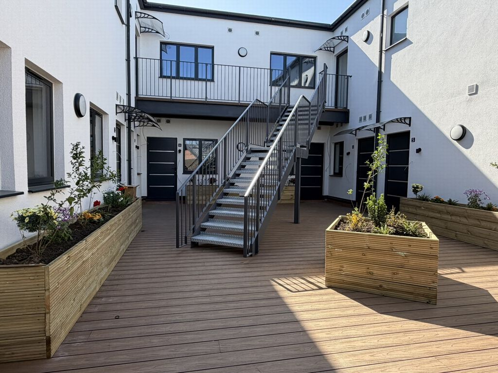 Property photo 1 of 11 Communal Terrace