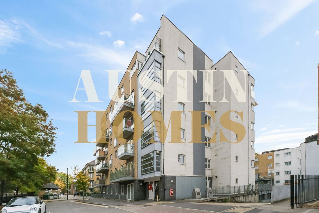 Property photo 1 of 12