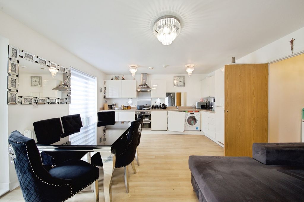Property photo 2 of 13 Pbox-Img.Jpg