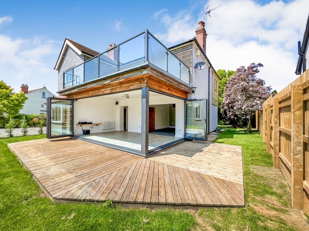 Property photo 2 of 31 4713443