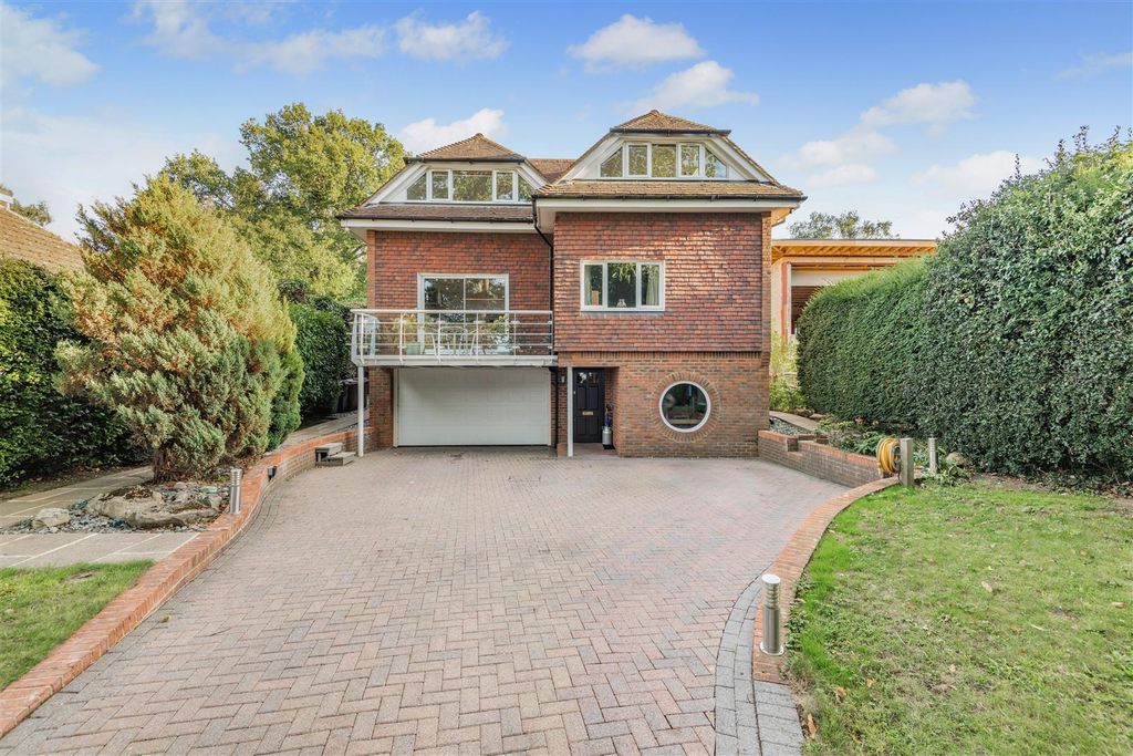 Property photo 1 of 46 8663029-Exterior14.Jpg