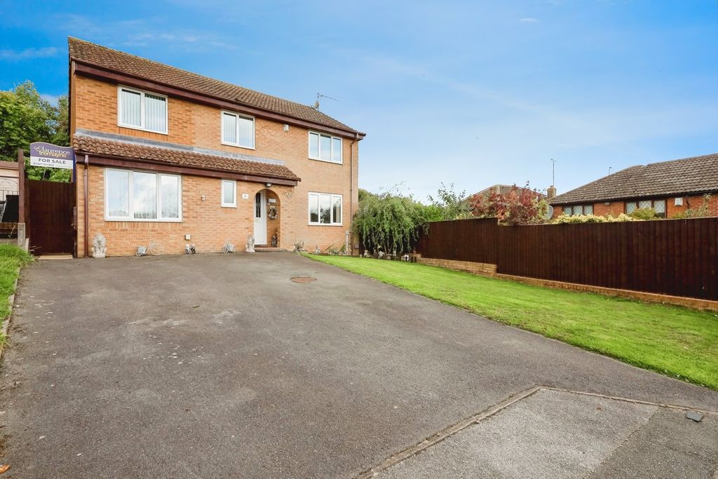 Property photo 1 of 20