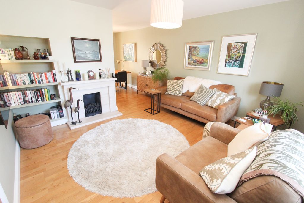 Property photo 2 of 18 Img_8187A