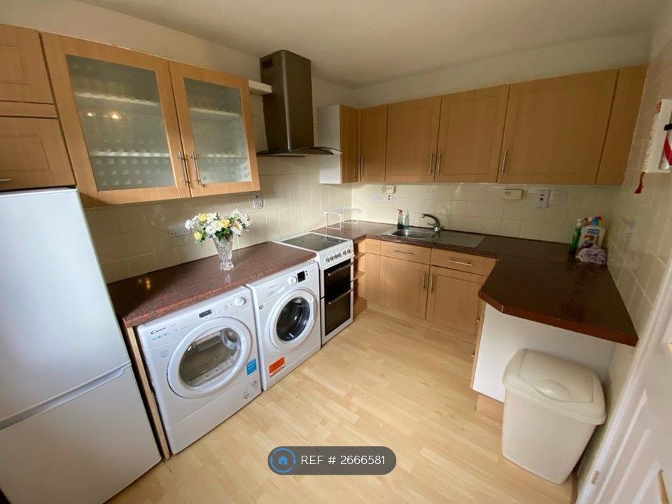 Property photo 1 of 16 Kitchen