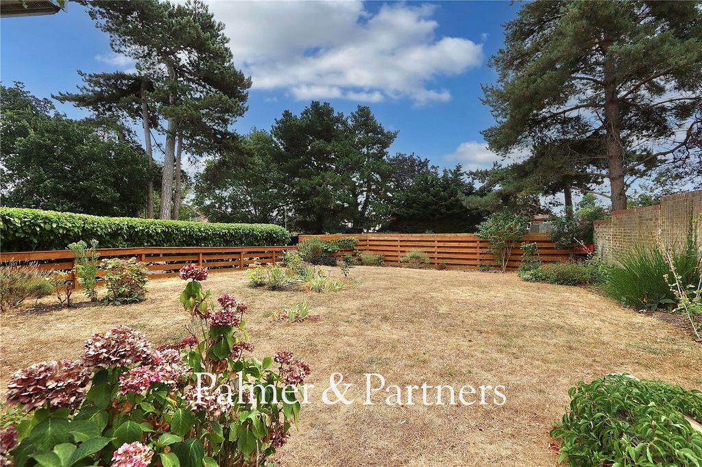 Property photo 2 of 35 Picture No. 05