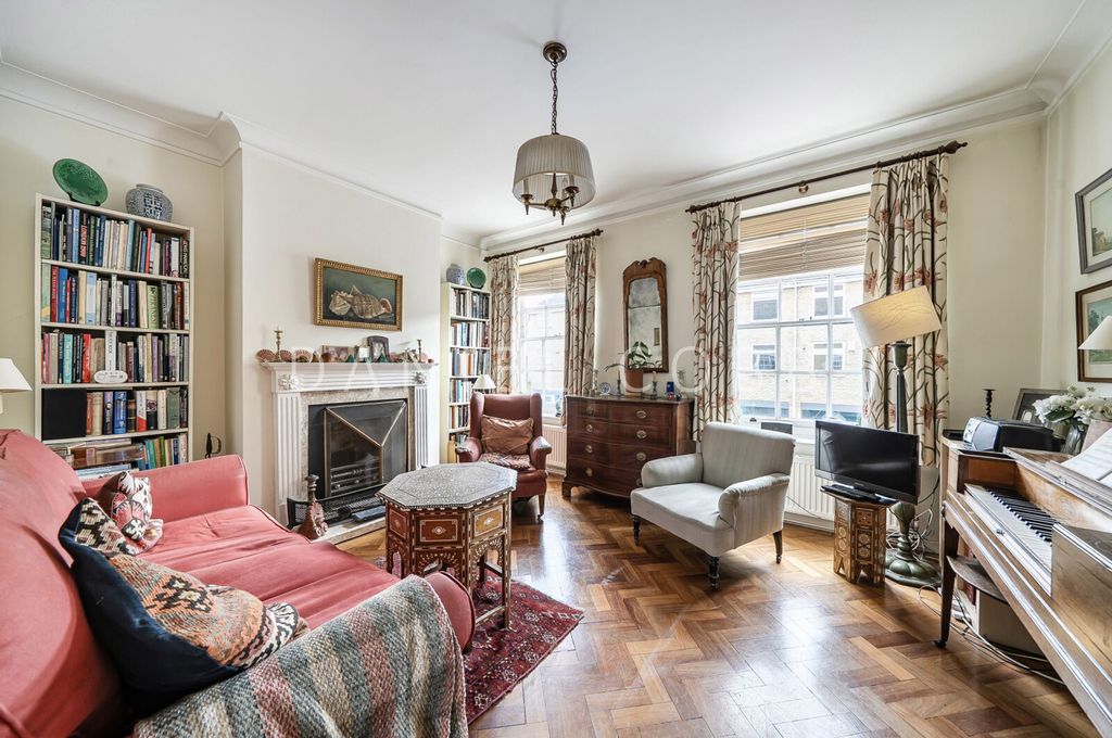 Property photo 2 of 17