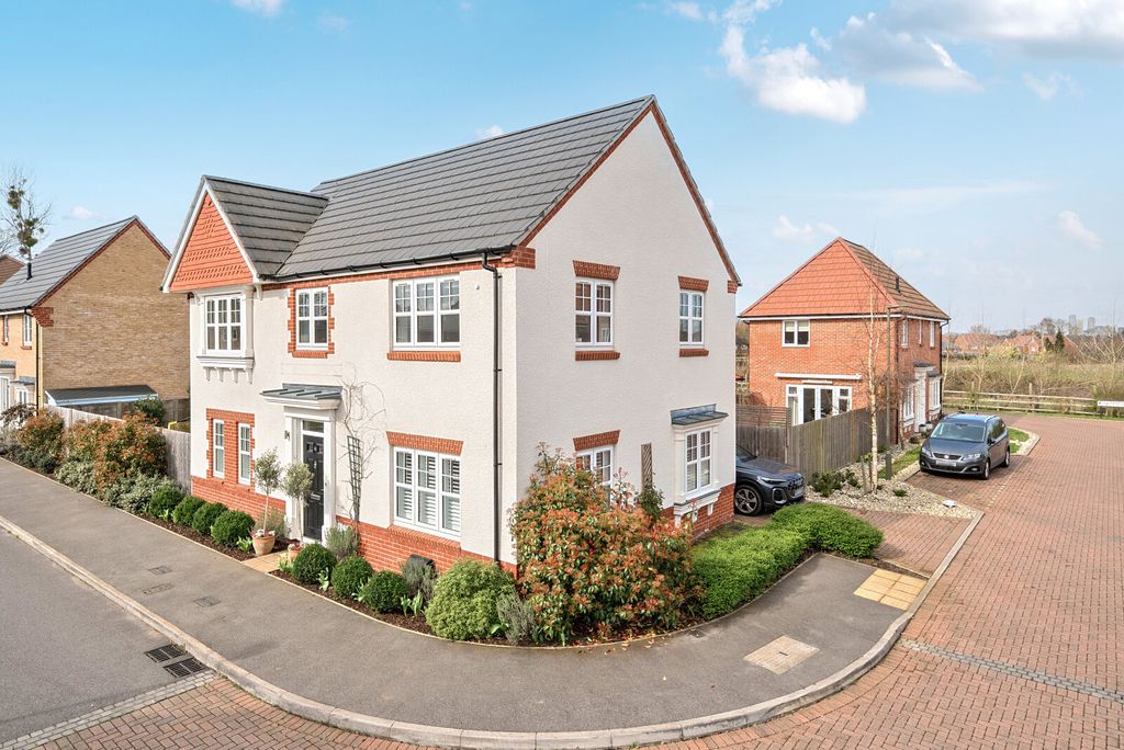 Property photo 1 of 21 1423107-1-69Affd5...