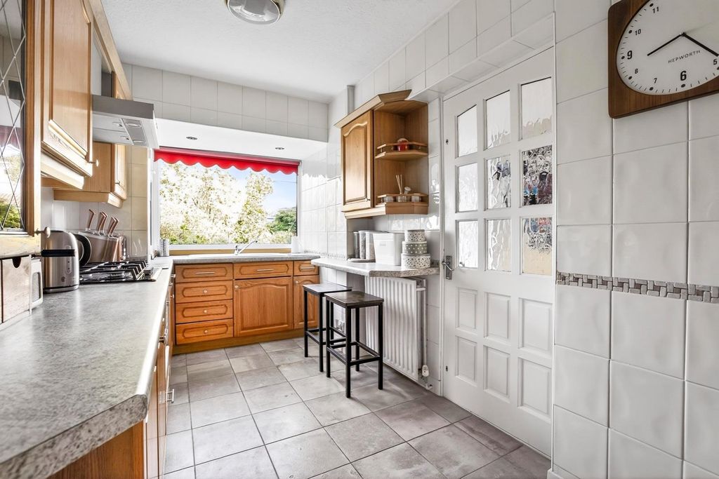 Property photo 2 of 22 Kitchen