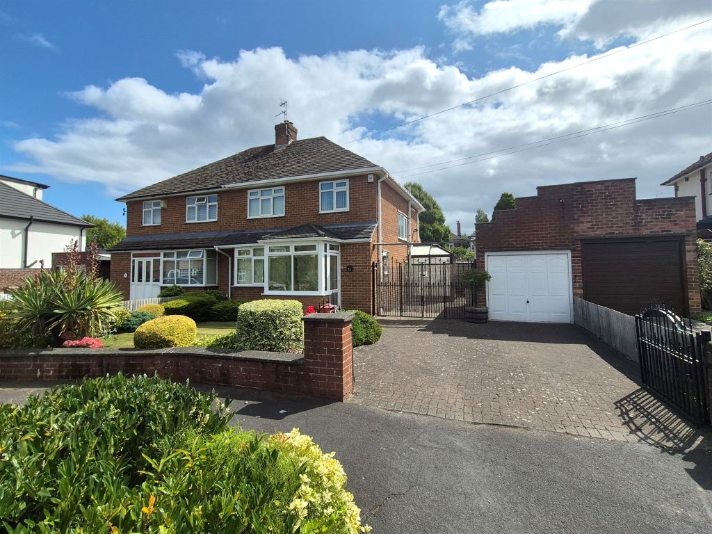 Property photo 1 of 16