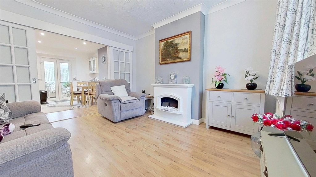 Property photo 2 of 13 Picture No. 03