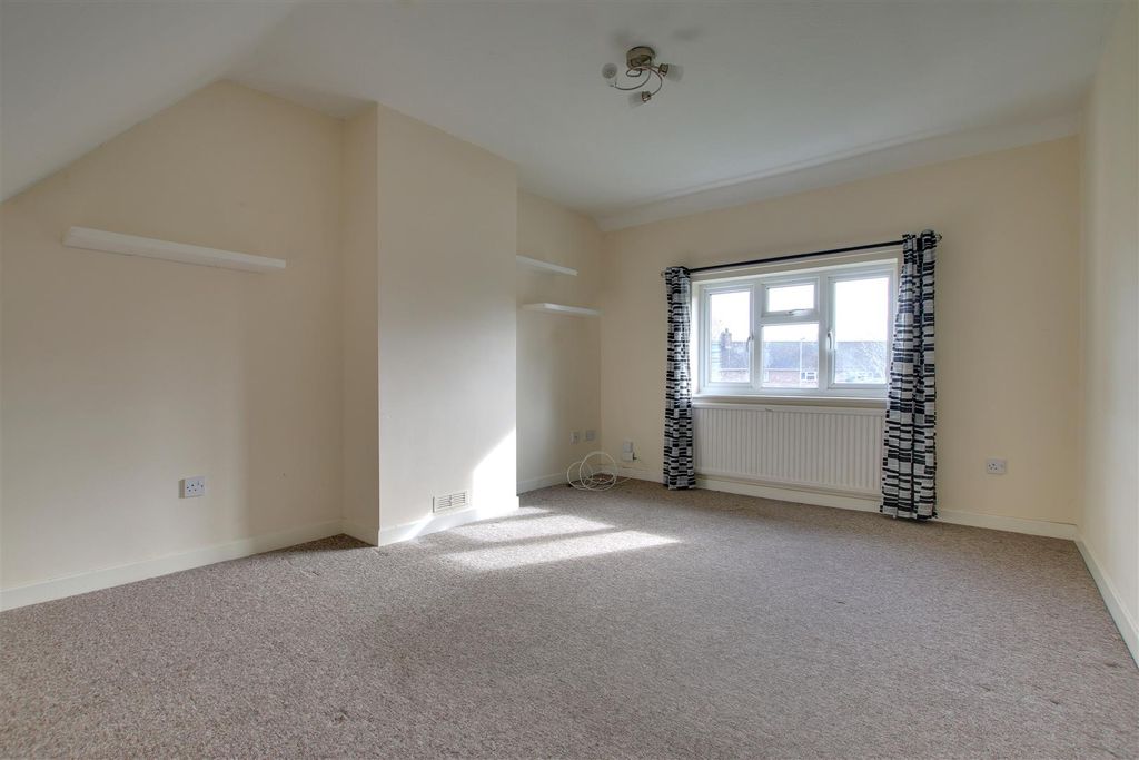 Property photo 2 of 6 Img_7348-Img_7350.Jpg