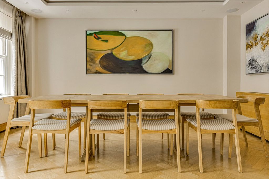 Property photo 3 of 15 Dining Room