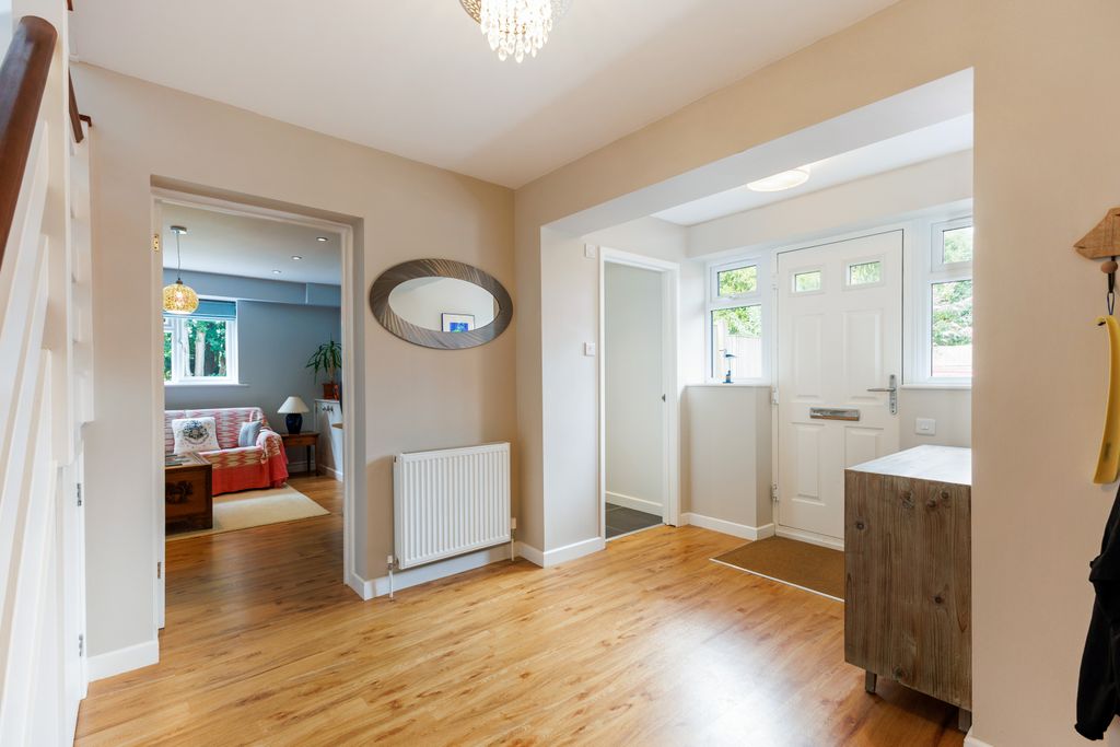 Property photo 2 of 21