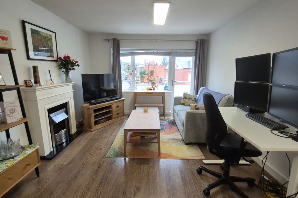 Property photo 2 of 12 Lounge/Dining Room