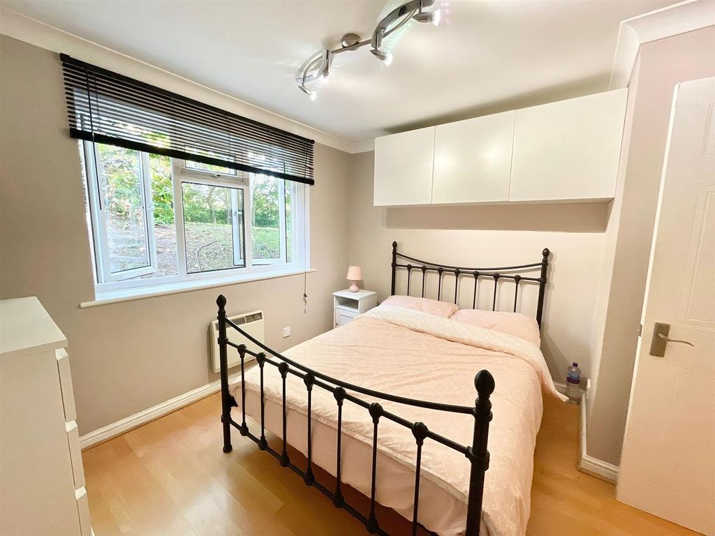 Property photo 2 of 11 B359d2E4-1303-438E-99c6-7d856F318F00.Jpg