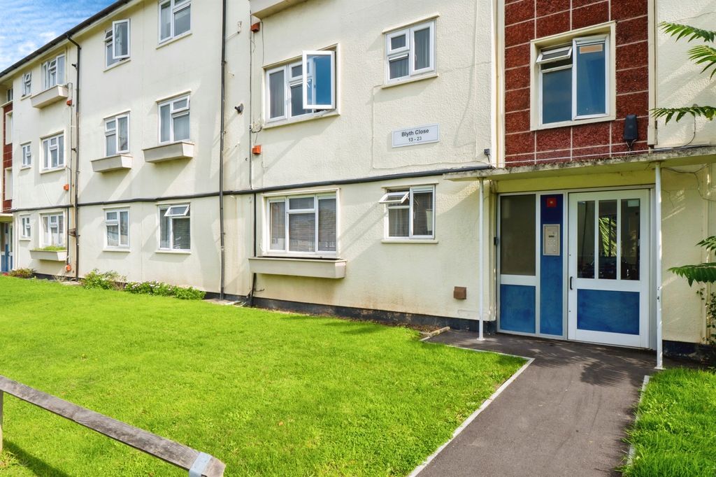 Property photo 1 of 13