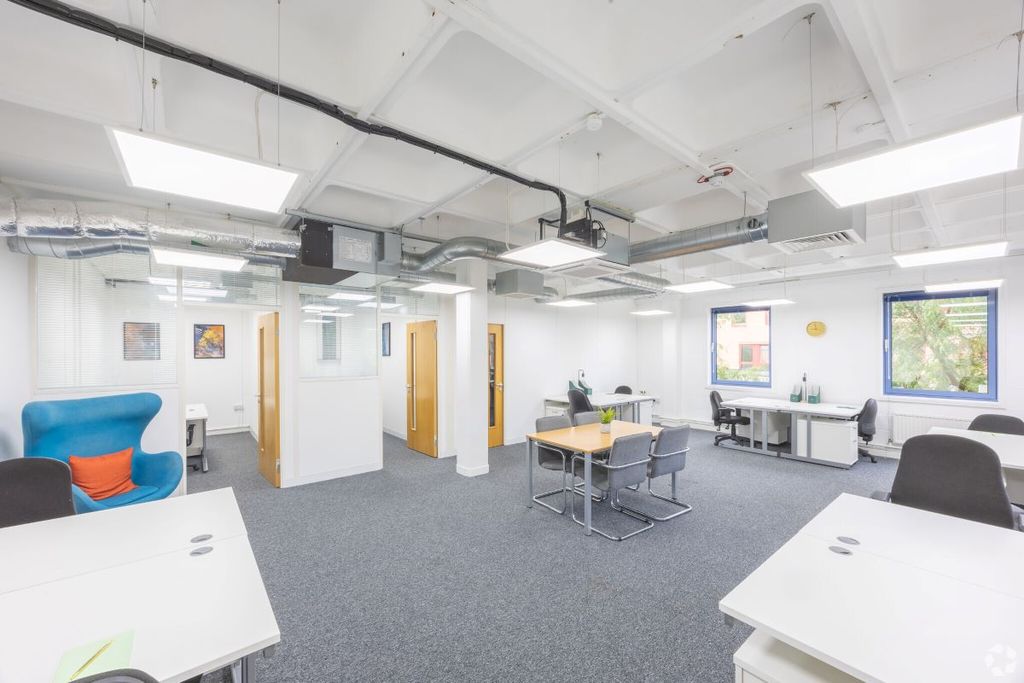 Property photo 3 of 6 Photo 2