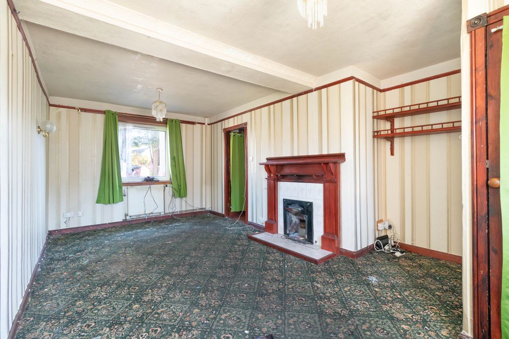 Property photo 2 of 15 Living Room