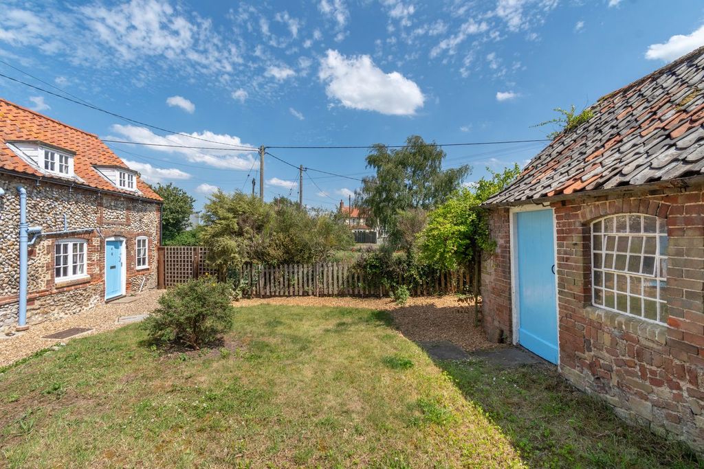 Property photo 1 of 12