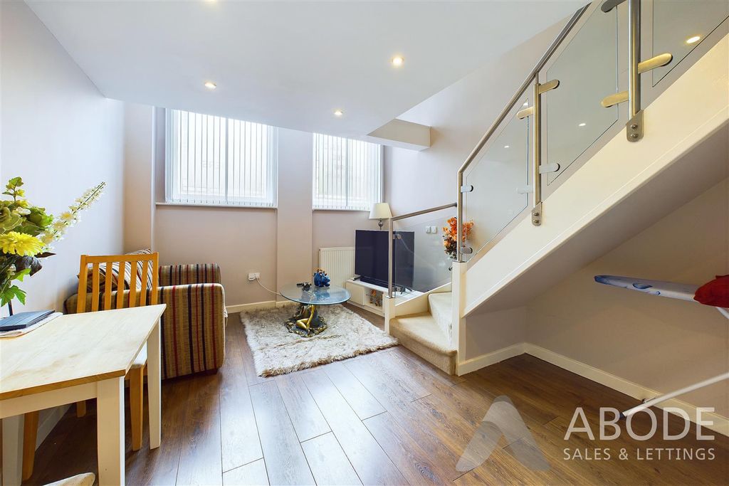 Property photo 3 of 16 Cam02544G0-Pr0135-Still006.Jpg