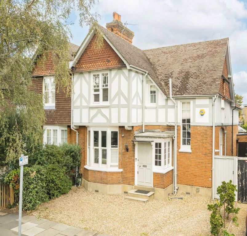 Property photo 1 of 8