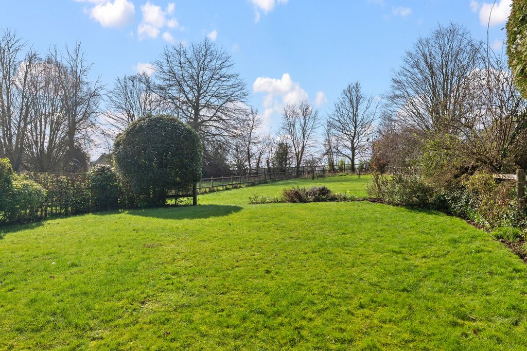 Property photo 2 of 49