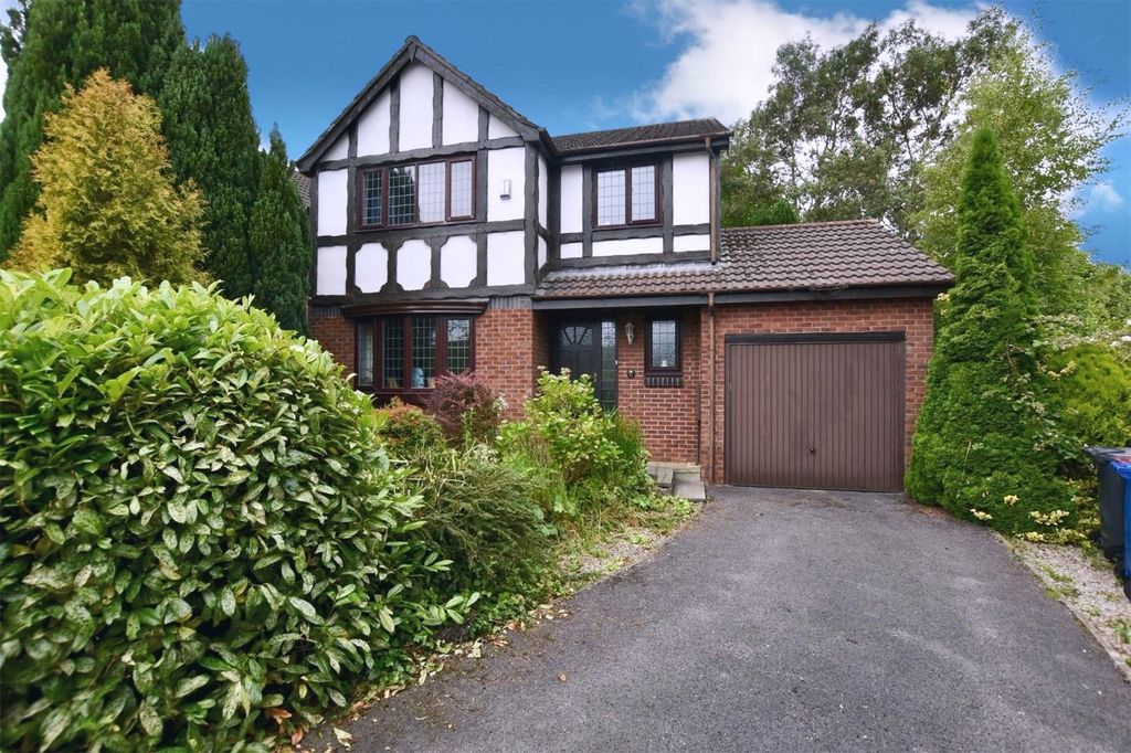 Property photo 1 of 19 External