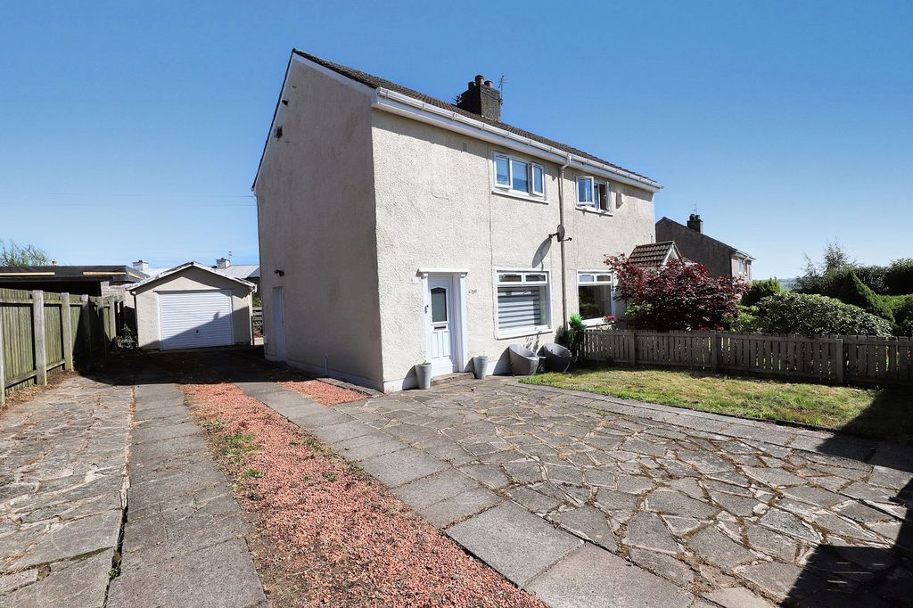 Property photo 2 of 23