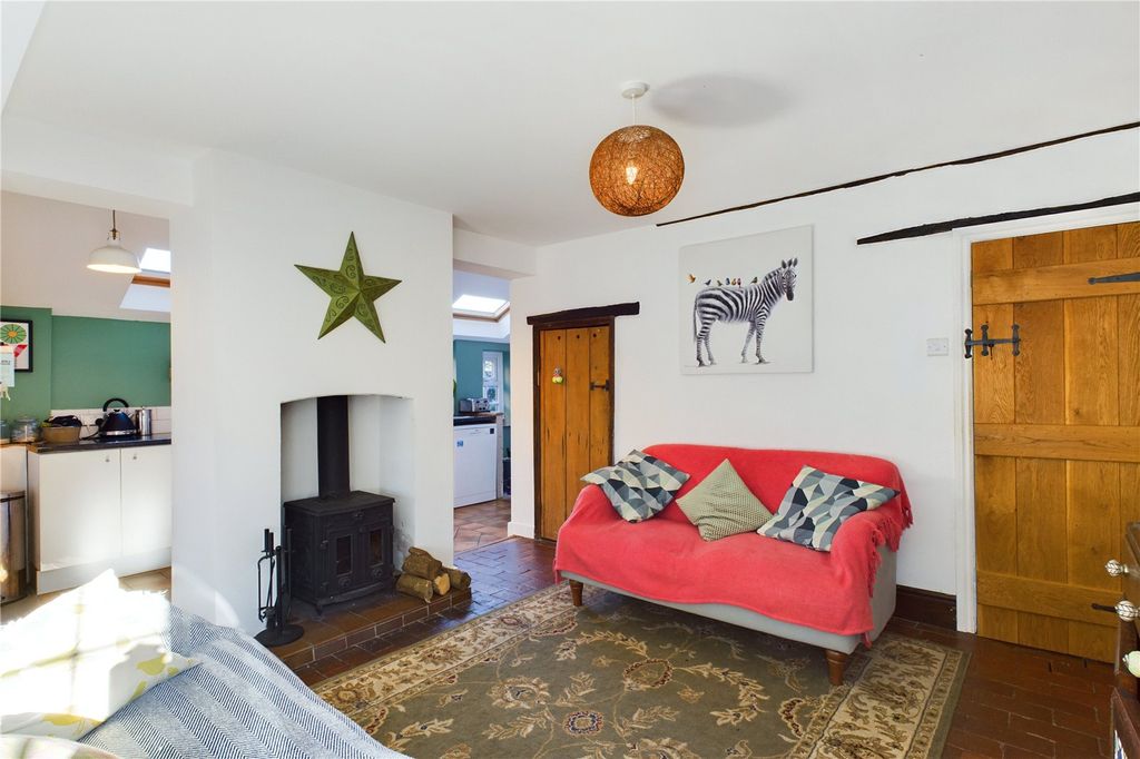 Property photo 3 of 27 Living Room