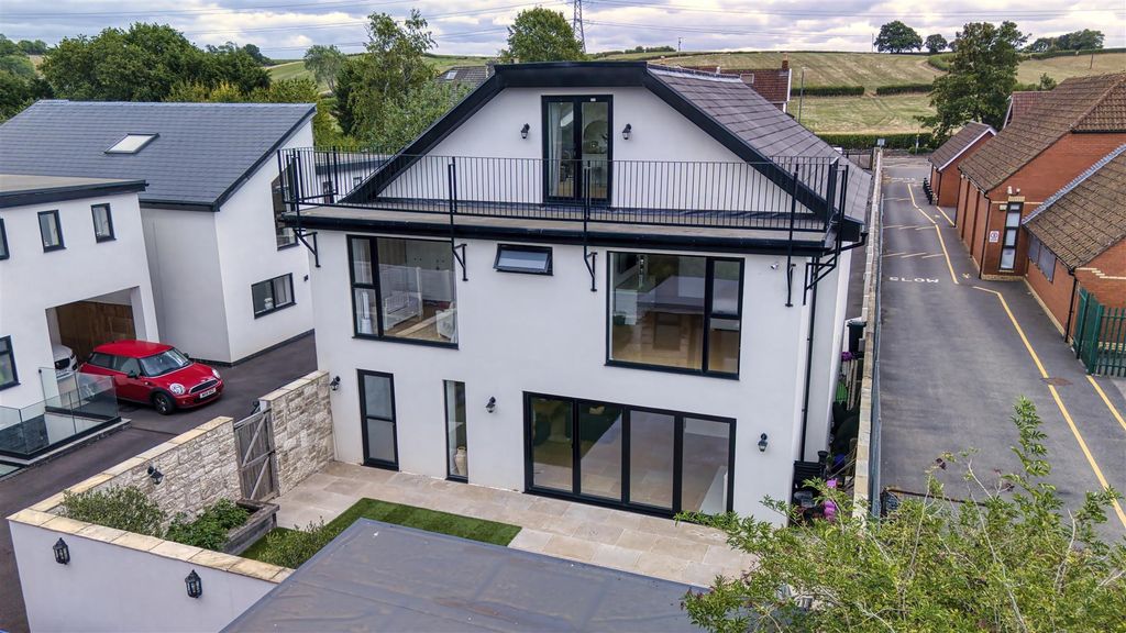 Property photo 2 of 57 Outside