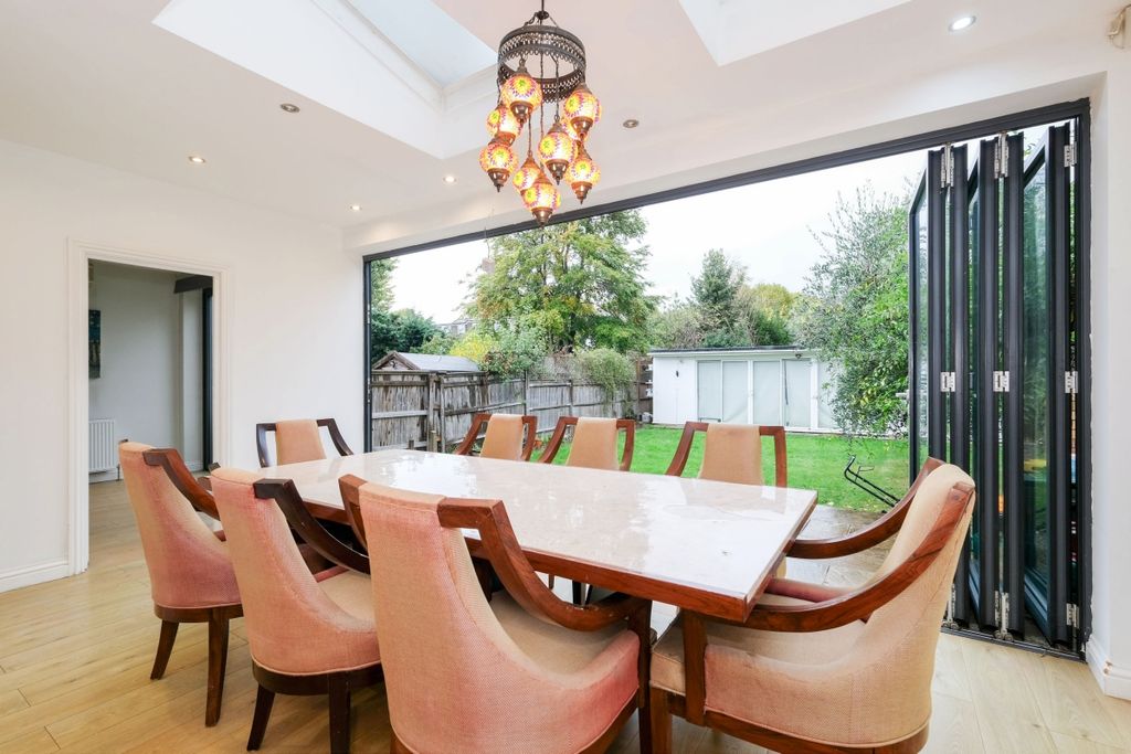 Property photo 1 of 36 6