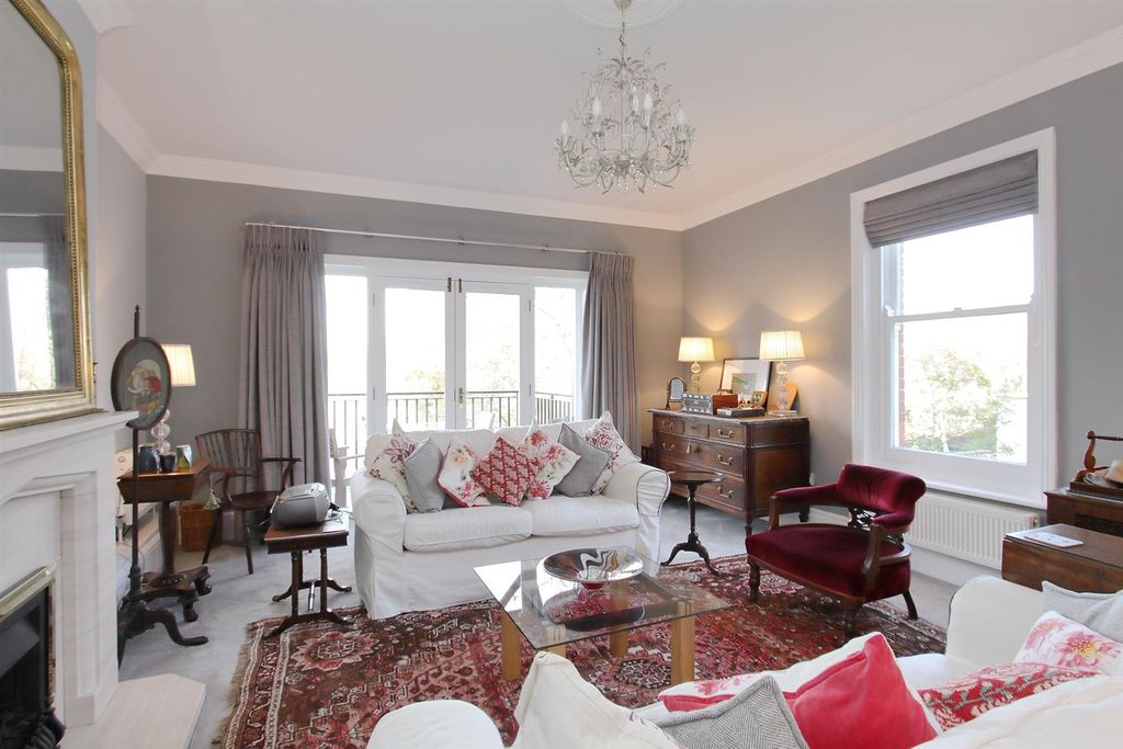 Property photo 2 of 24 Flat 4 Hazelmere House (3).Jpg