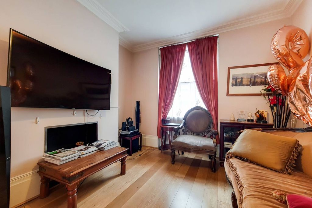 Property photo 3 of 22