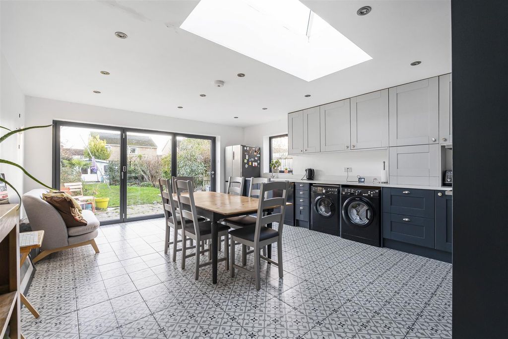 Property photo 2 of 31 9_69811.Jpg