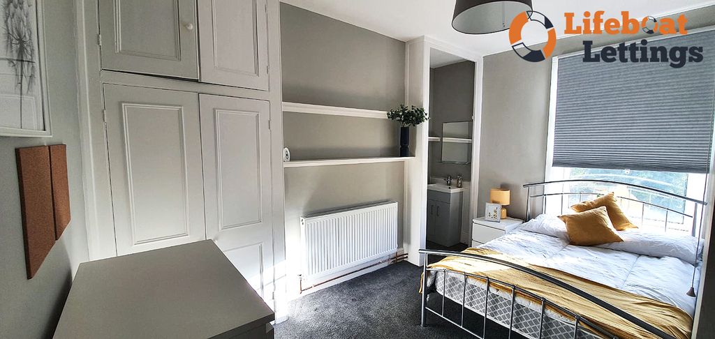 Property photo 1 of 4 Bedroom 4