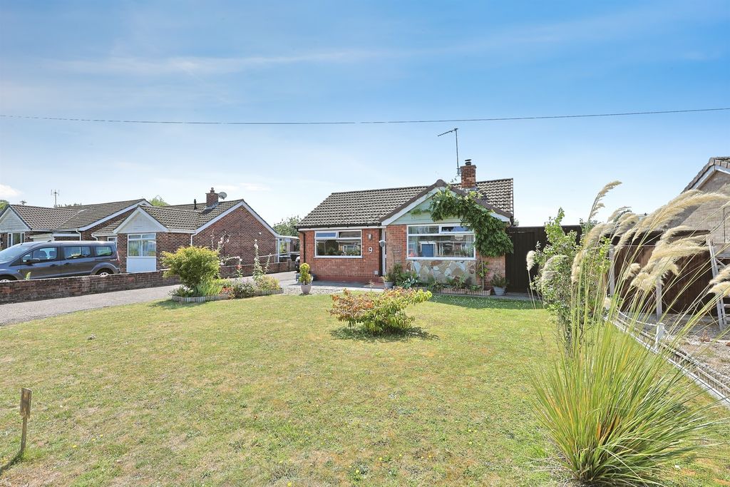 Property photo 2 of 18