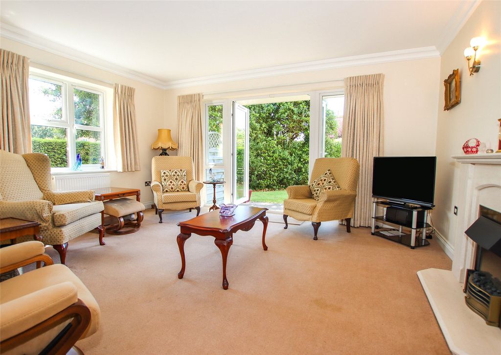 Property photo 2 of 16 Picture No. 03