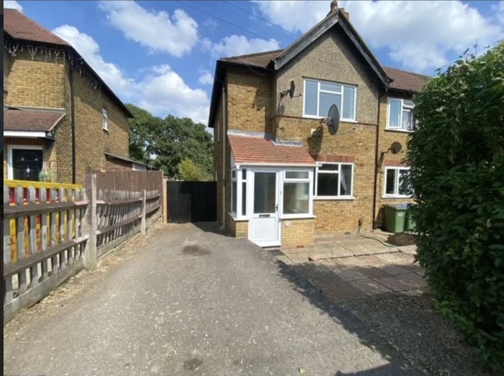 Property photo 1 of 8 Front