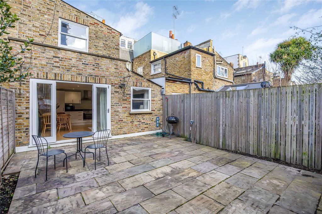 Property photo 2 of 13 Picture No. 21