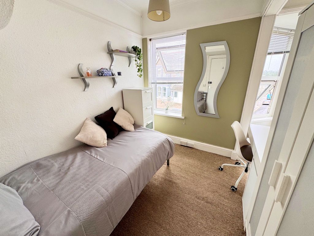 Property photo 1 of 3 Img_1516
