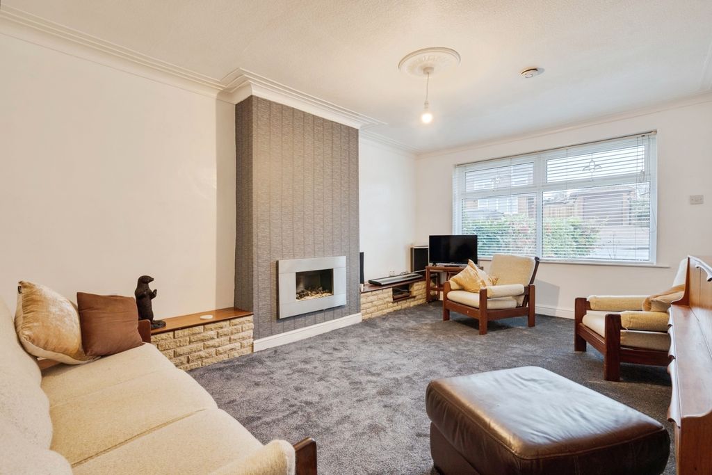 Property photo 3 of 20 Pbox-Img.Jpg